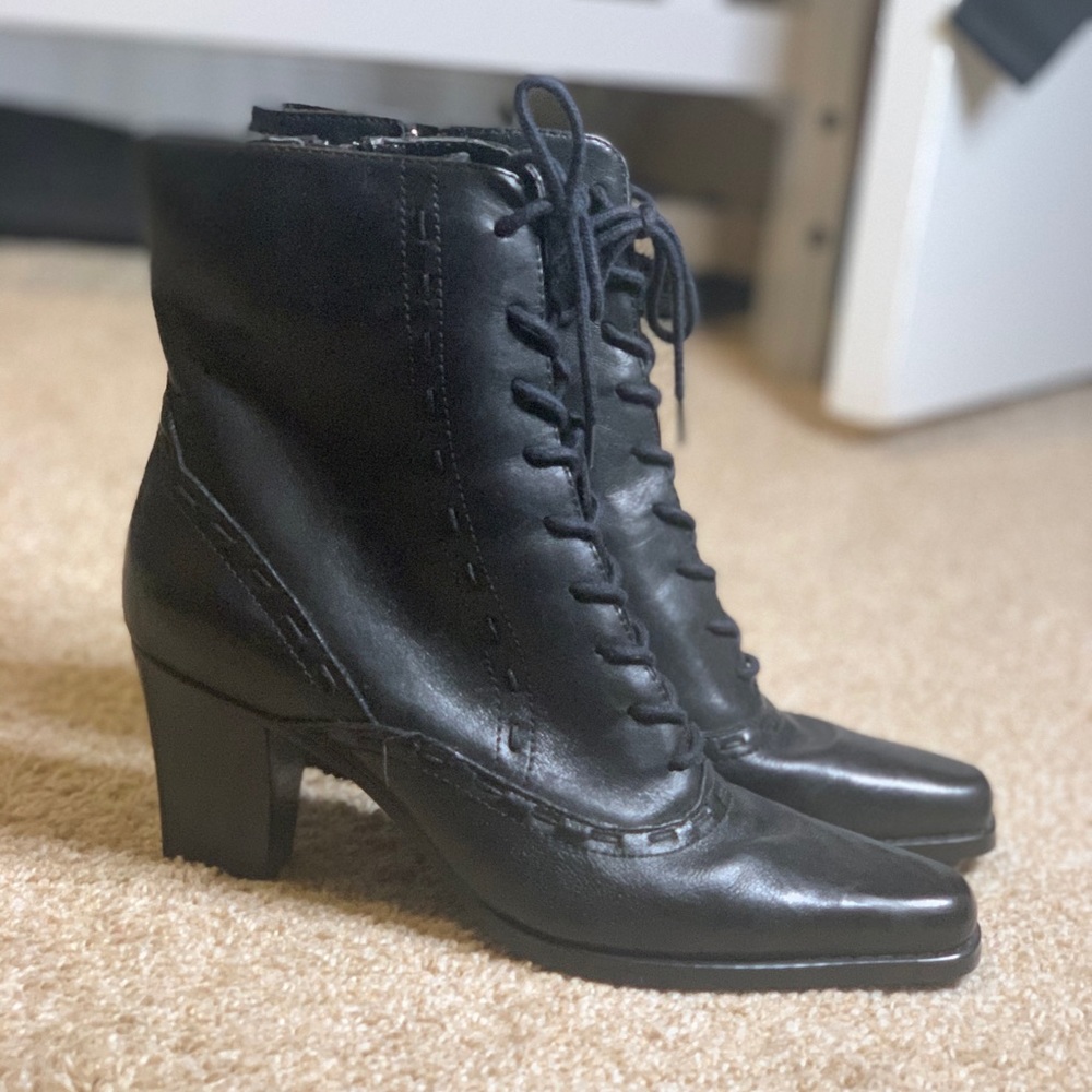Cold water Creek Lace Up Heels